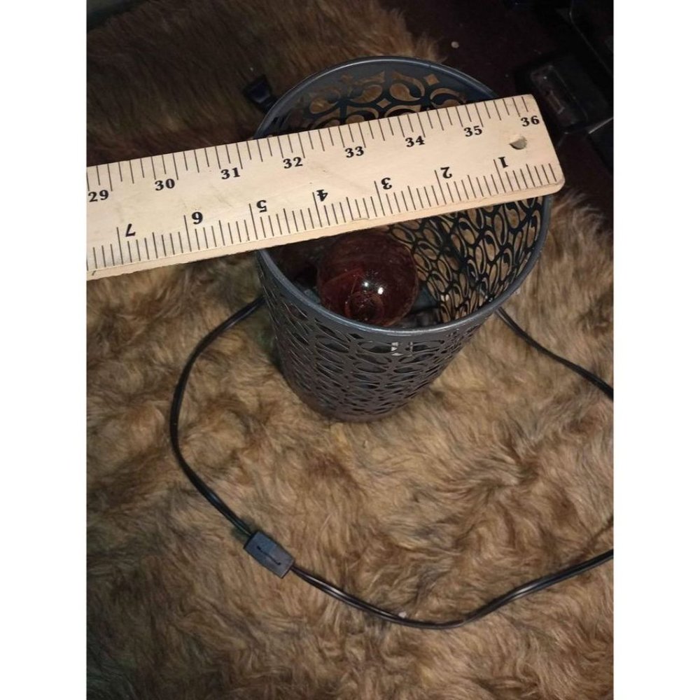 Lamp - Picture 4 of 4